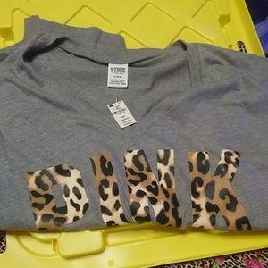 Pink gray cheetah print v-neck t-shirt NWT